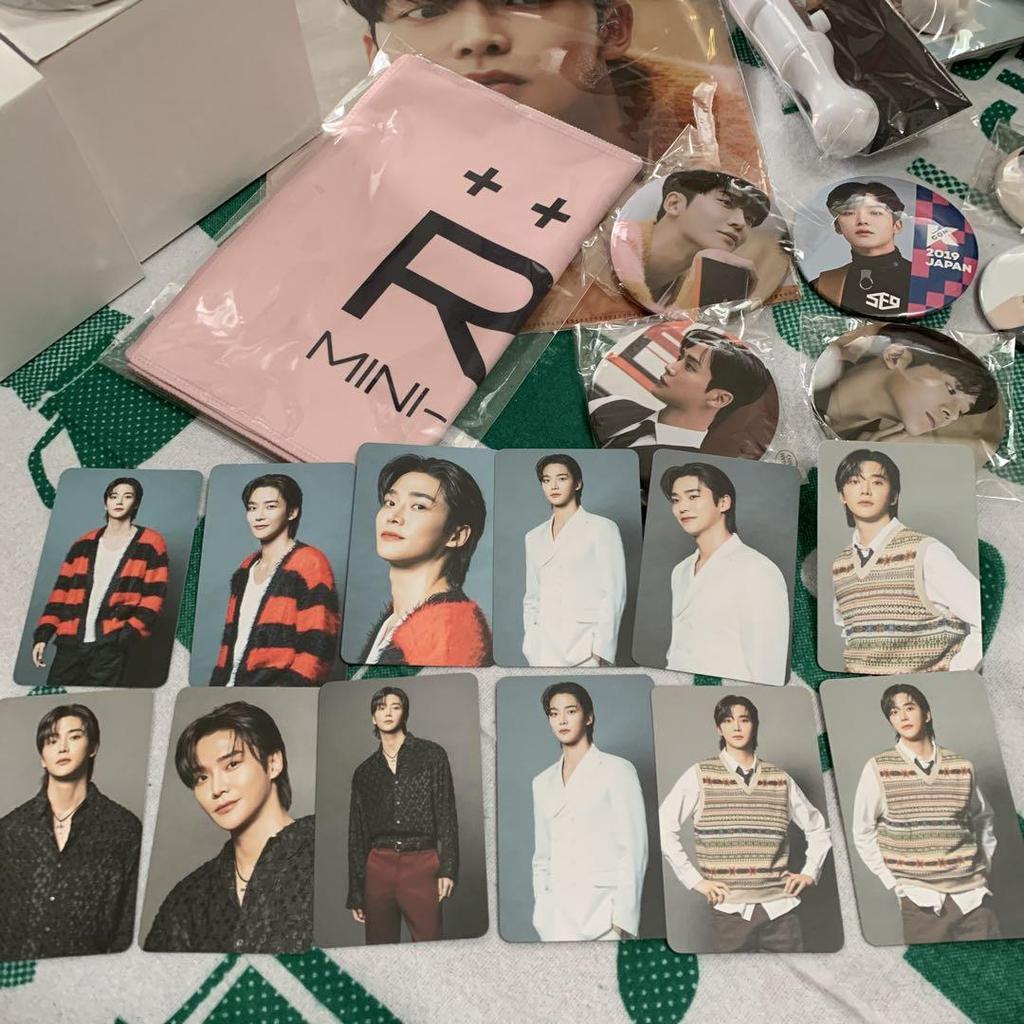 [Б/У] Набор официальных товаров с фан-встречи актера корейских дорам Роуна