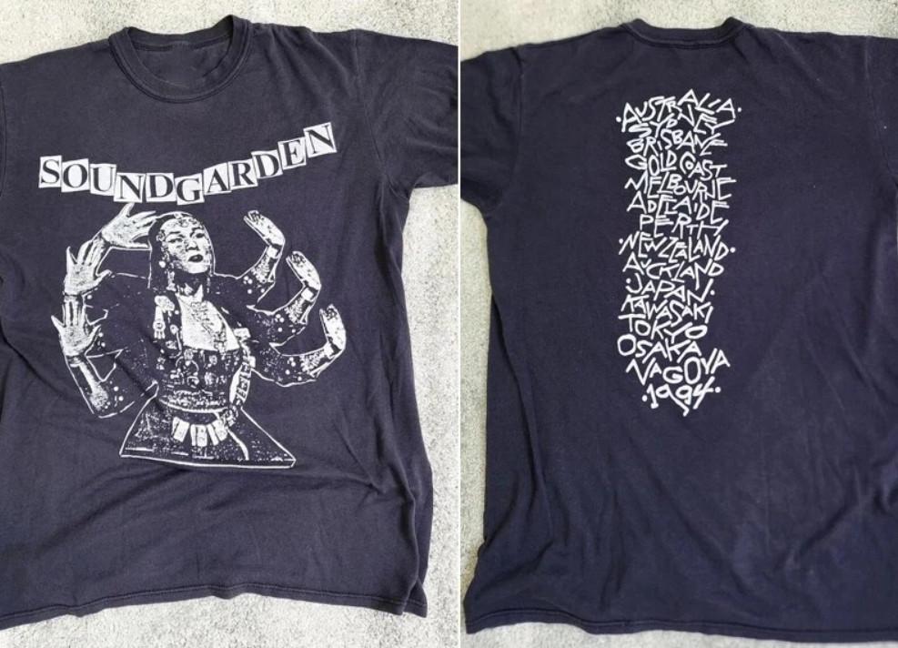 90s Soundgarden Tour TShirt 2 side basic black tee Unisex Graphic Unisex T-Shirt