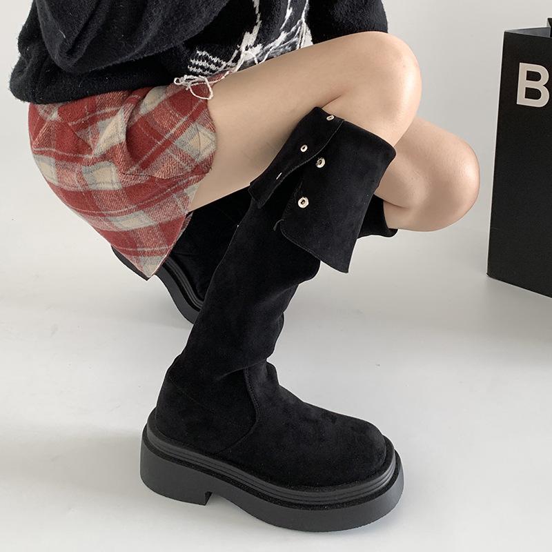 Модный темперамент Маленькие сапоги выше колена на толстой подошве Женские сапоги 2025 Новые летние тонкие высокие рыцарские сапоги