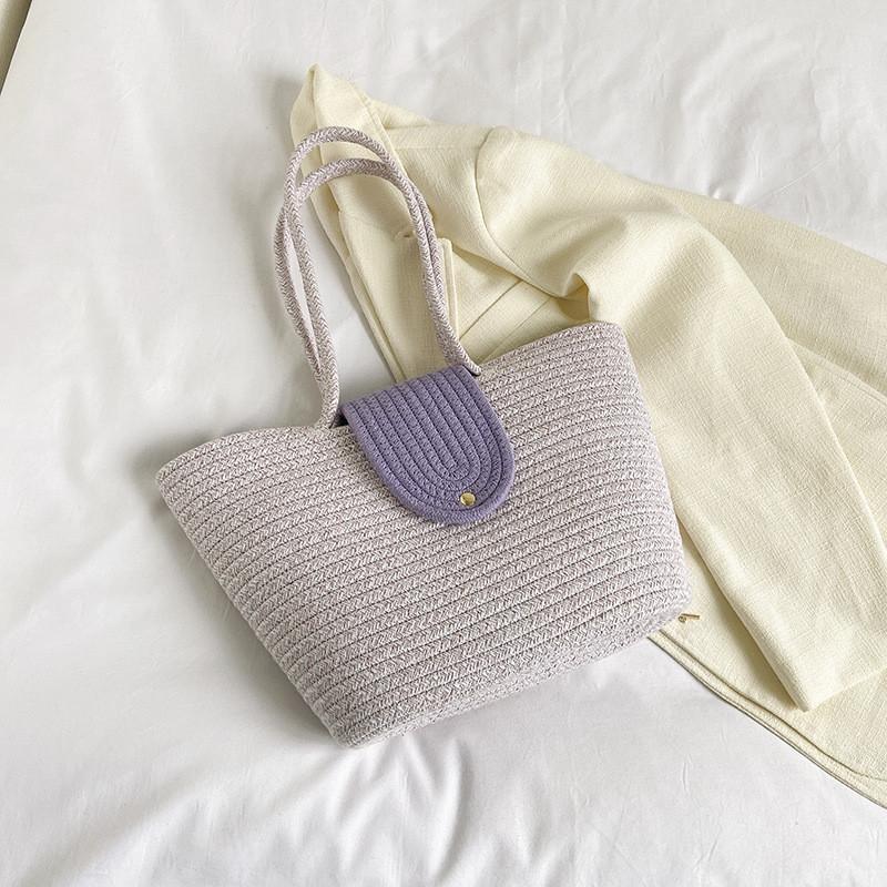 Elegant Woven Tote Bag Trendy Bucket Shape Handbag For Beach Or Vacation Use