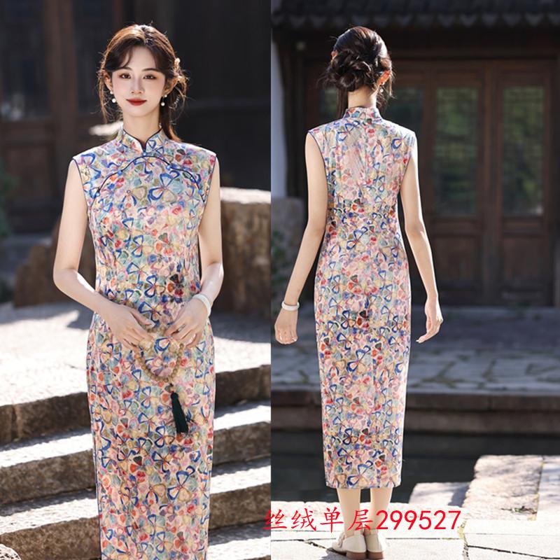 Hong Kong style new Chinese long sleeveless cheongsam spring and summer new fashion improved young girl round cheongsam