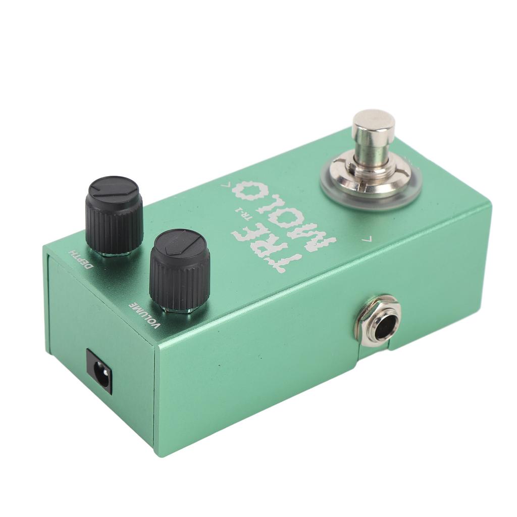 Tremolo Effect Pedal 6.35mm Input Output Interface Bass Electric Guitar Tremolo Pedal with LED Light