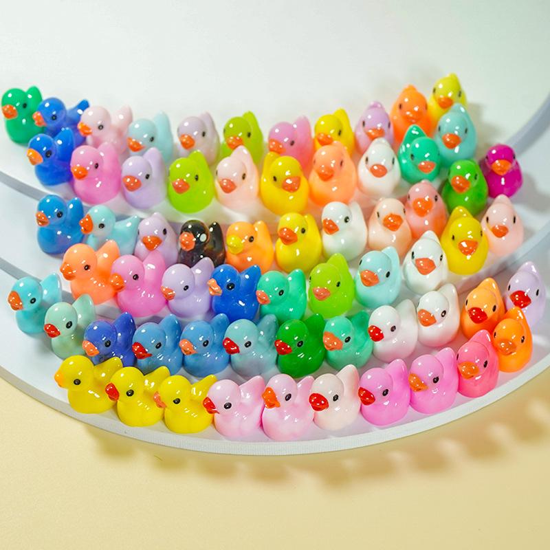 Miniature Colorful Luminous Duck Resin Ornaments for Micro Landscape and Moss Decor