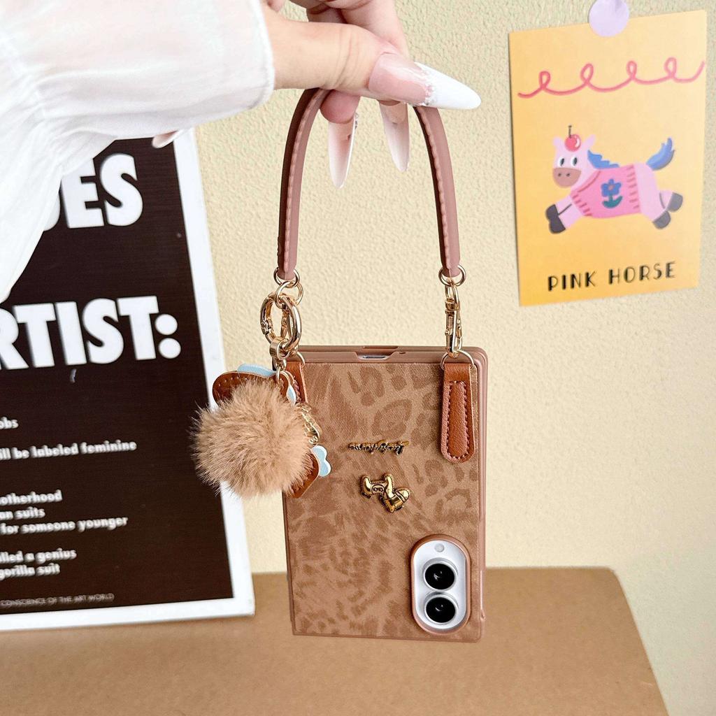 Case for Samsung Galaxy Z Fold 8 Leopard Pattern Decor Hand Strap Pom‑pom Charm Built‑in Front Screen Protector Cover For Women Phone Bumpers