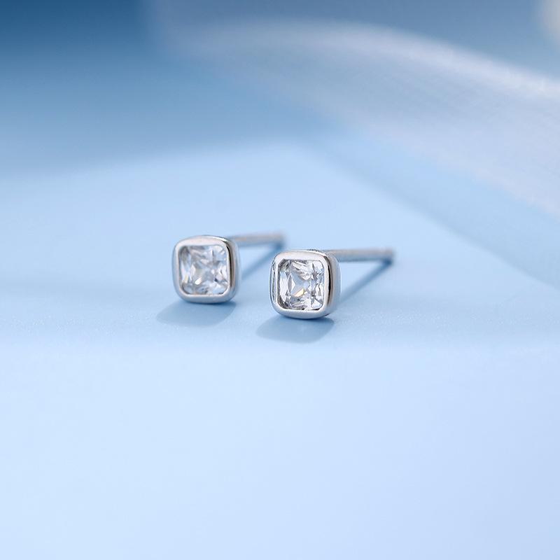 Banyan Tree S925 Silver Black Diamond Geometric Cube Earrings