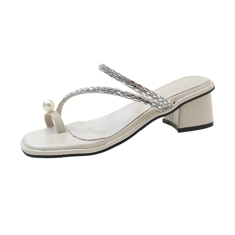 Сказочный ветер толстый каблук открытый носок жемчуг стразы крутые тапочки женская обувь 2025 лето новый средний каблук крутые тапочки женские