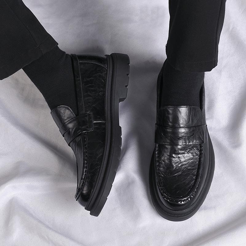 Leather Shoes Men Loafers Outdoor Fashion Slip On Business Casual Leather Shoes Classic Soft Moccasins Hombre Men Shoes Flats
