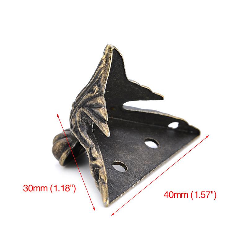 Антикварный угол для столов