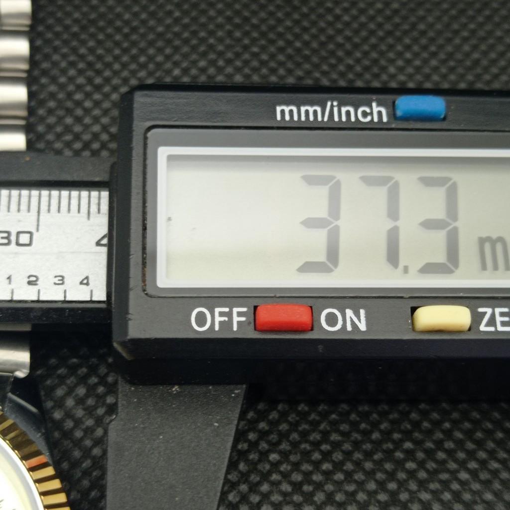 Б/У SEIKO 5 АВТОМАТИЧЕСКИЕ ЯПОНСКИЕ МУЖСКИЕ РЕДКИЕ ЗОЛОТЫЕ ЧАСЫ С МЕХАНИЗМОМ 575a-a304718-9 SKU575a-a304718