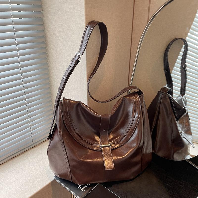 Вместительная женская сумка через плечо из мягкой кожи, новая ретро-сумка-мессенджер 2025 года, сумка почтальона, подмышечная сумка, сумка-тоут для通勤