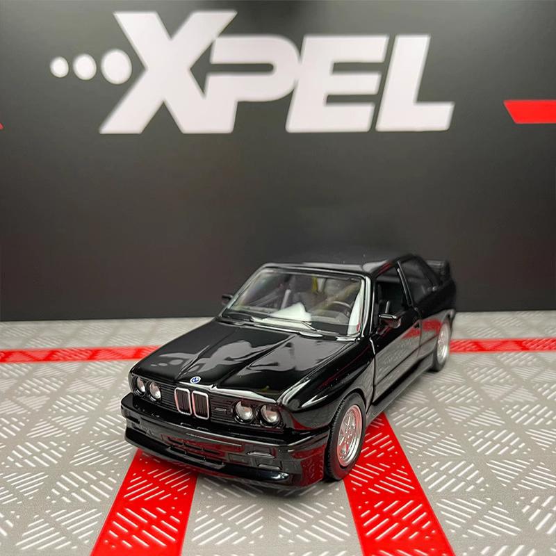 1/36 BMW M3 1987 литые игрушки модель автомобиля металлические литые игрушечные транспортные средства подлинные изысканный интерьер инерционный 2 двери открываются детский подарок