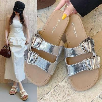 Ленивые люди носят универсальные шлепанцы на плоской подошве из одного слова, женские 2025 лето новые, с мягкой подошвой, нескользящие, повседневные, пляжные, крутые шлепанцы