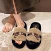 Модные меховые туфли тапочки женские на платформе флок средние шлепанцы плюшевые роскошные плоские римские базовые ткани PU резиновый флок женские 2024 повседневные тапочки