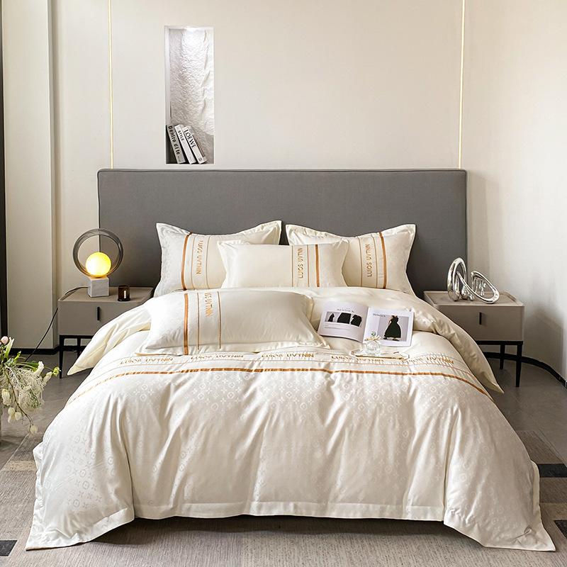 Комплект постельного белья из шелка, простыня, пододеяльник, наволочка, комплект из четырех предметов, комплект из трех предметов.