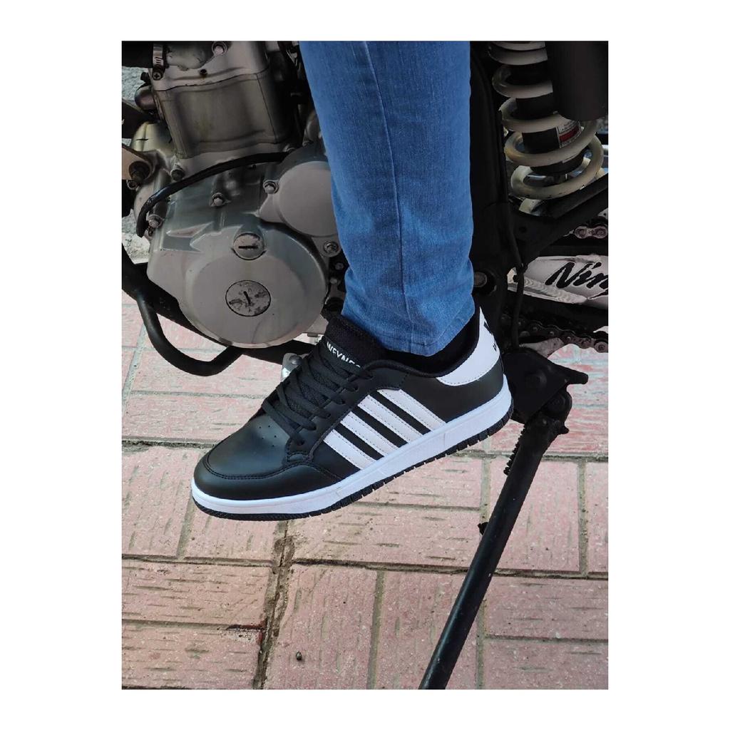 Белый - Мужские повседневные спортивные кроссовки Wyns на шнуровке в полоску Wsb0360