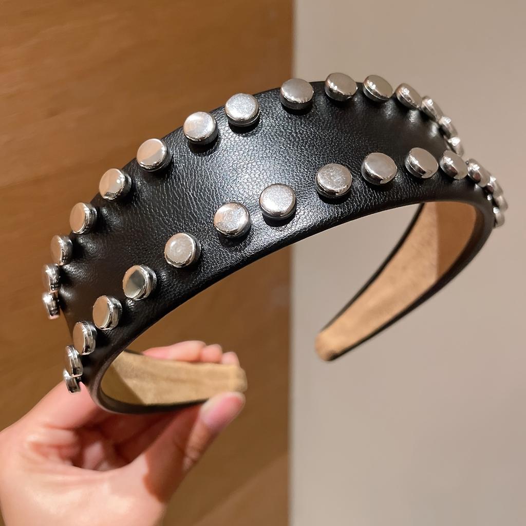 1Pc Women'S Fashionable High-End Large Rivet Leather Wide-Brimmed High-Crown Headband, Suitable For Everyday Casual Wear, Versatile For Concealing