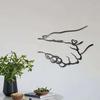 1 Piece Of Simple Metal Wall Art - With A Design Of Hands Holding Each Other And Heart-Shaped Accents.