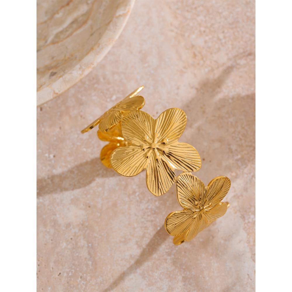 Eetit Waterproof 18K Golden Plated Stainless Steel Flower Cuff Open Bracelet Bangle Wholesale Daily Wear Fashion Trendy Jewelry