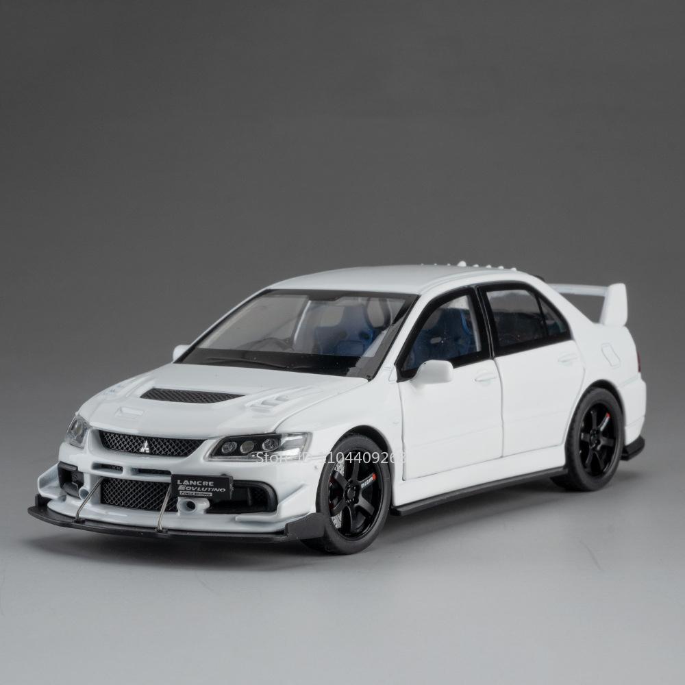 Масштаб 1:32 Mitsubishi Lancer Evolution IX Спортивный автомобиль Игрушечная модель Открывающиеся двери Оттягивание назад Амортизация Транспортные средства Хобби Украшения