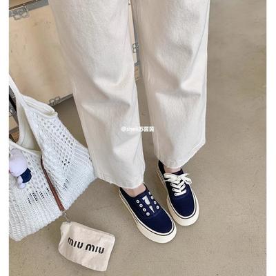 У Су Иньинь такие же мягкие кожаные лоферы на платформе в форме полумесяца для женщин с круглым носком и на