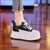 Обувь платформа белая обувь 2025 новая сетчатая дышащая увеличение роста повседневная спортивная обувь для скейтборда обувь-маффин