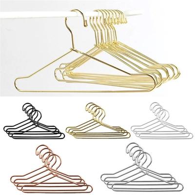 Мебель Украшения Шкаф Милые Кукольные Аксессуары Мини Вешалки Платье Одежда Подвешивание Металл