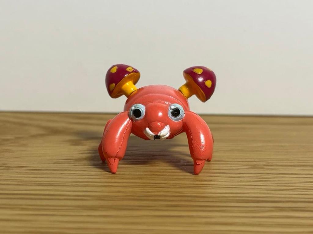 [USED] Moncolle Paras Pokemon Figure, Super Rare, Early Model