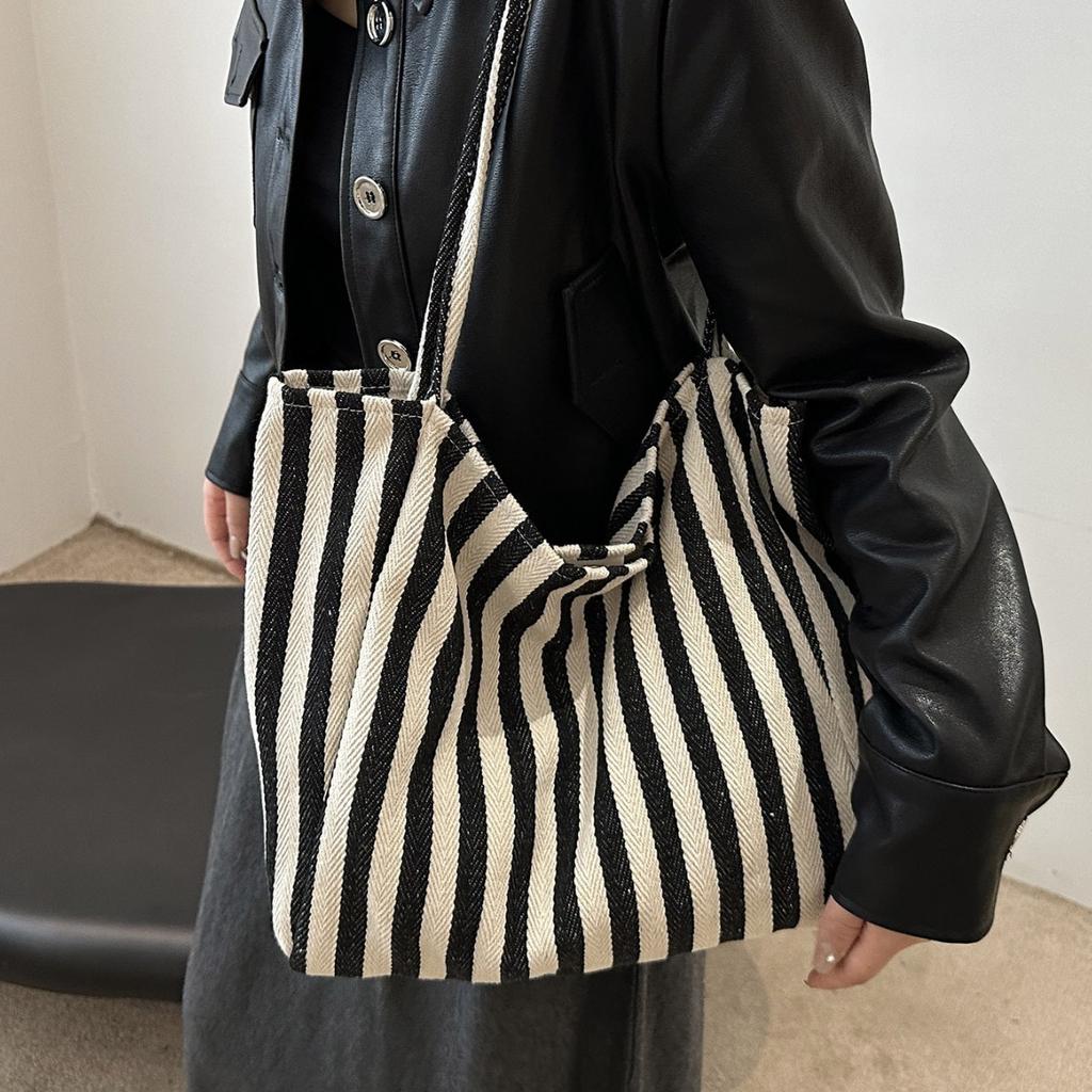 Korean Niche Shopping Bag 2025 New Tote Bag Retro Literary Shoulder Large Bag Small Fresh Striped Canvas Bag