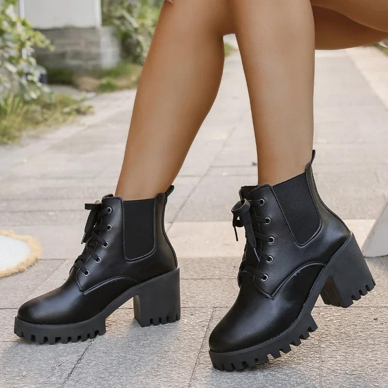 Autumn/Winter New Women'S Short Boots British Style Coarse Heel Round Head Strap Regular Edition