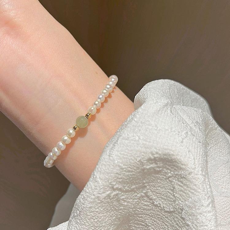 Nearly round natural freshwater mini rice-shaped pearl bracelet for women, summer Hetian jade niche light luxury stackable wear