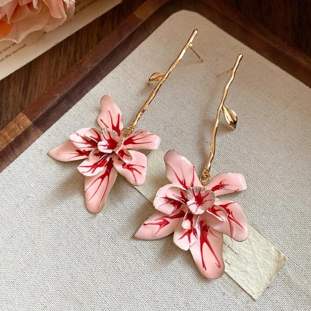 Zinc Zinc Alloy Floral Pendant Earrings with Leaf Stalk Stud Earrings Enamel Flower Drop Earrings Vacation