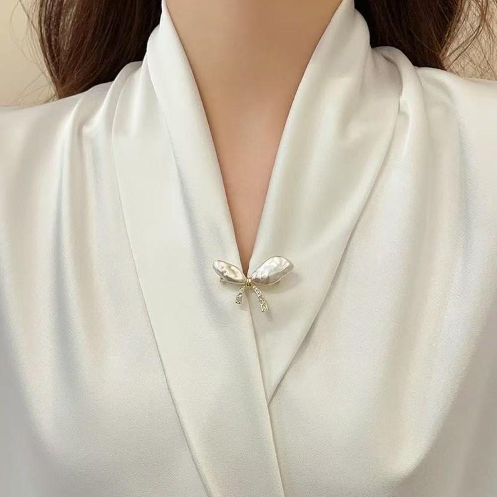 Pearl Like Pearl Brooch Rhinestone Women Pearl Butterfly Brooch High End Butterfly Brooch Blazers
