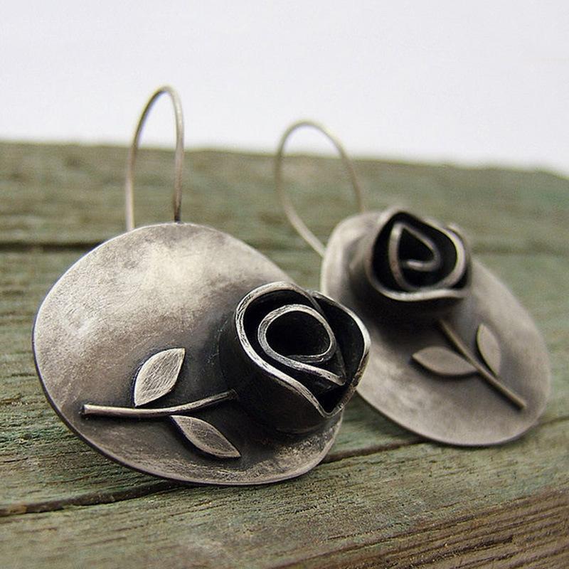 Bohemian Asymmetric Leaf Rose Flower Earrings Vintage Jewelry Ancient Silver Ethnic Wind Earrings New