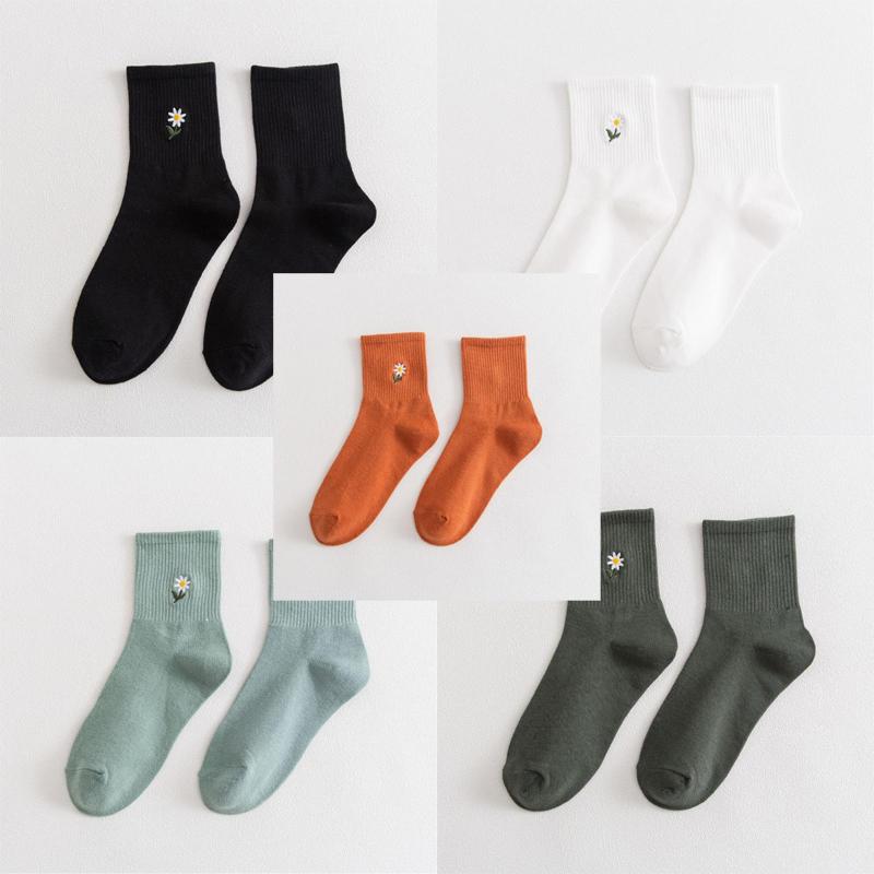 5 пар осенне-зимних женских вышитых носков средней длины из хлопка, однотонные модные удобные женские носки