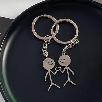 2 шт. Интересный брелок для ключей в виде людей, чем сердца, среднего пальца, милый, забавный, для студентов, автомобильный кулон, аксессуары для интерьера