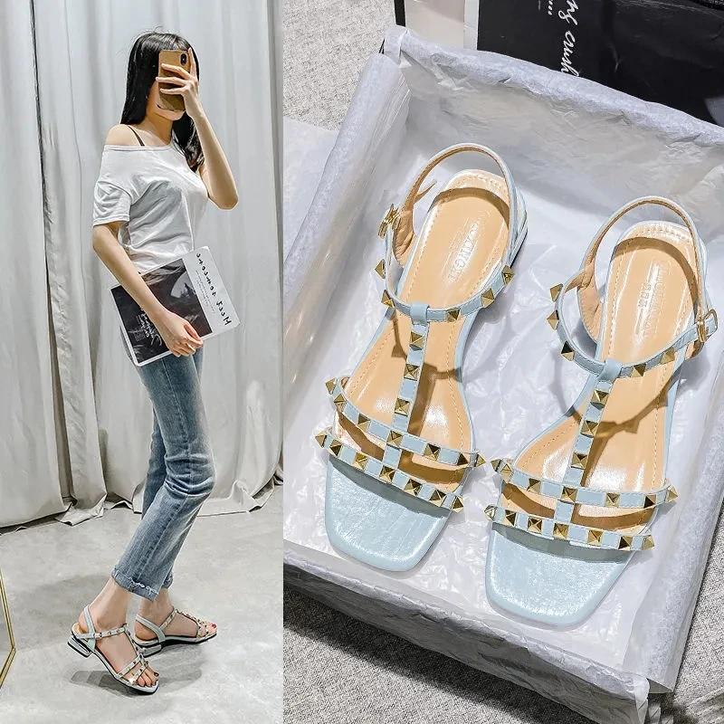 2024 Лето Плюс 43 Высококачественные Туфли на плоской подошве Женские Туфли на резиновой подошве Нескользящие Сандалии с заклепками и шипами Sandalias De Las Mujere