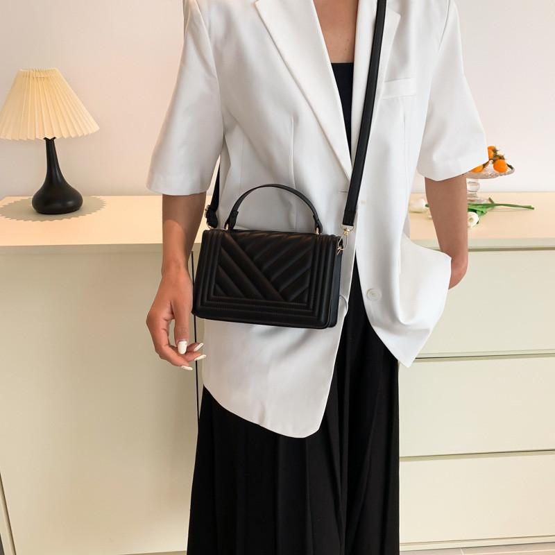 Stylish Korean Trendy Pu Leather Crossbody Bag With Magnetic Closure For Women