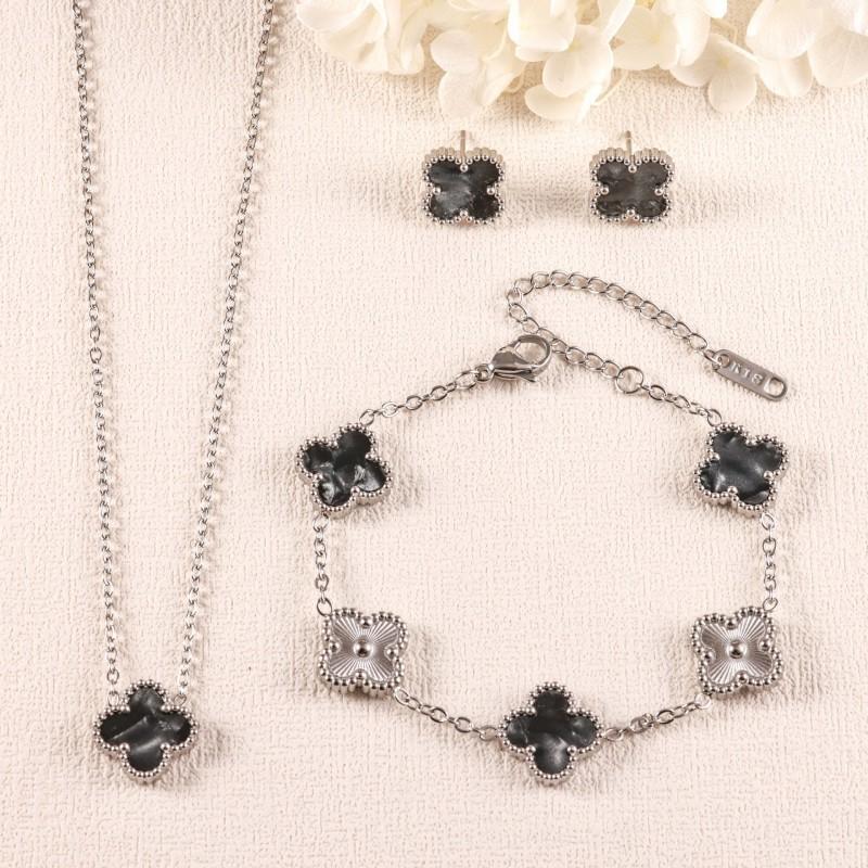 Elegant French Vintage Clover 3-Piece Jewelry Set Stainless Steel Gold Plated Women Sweet Style Necklace Bracelet Earrings