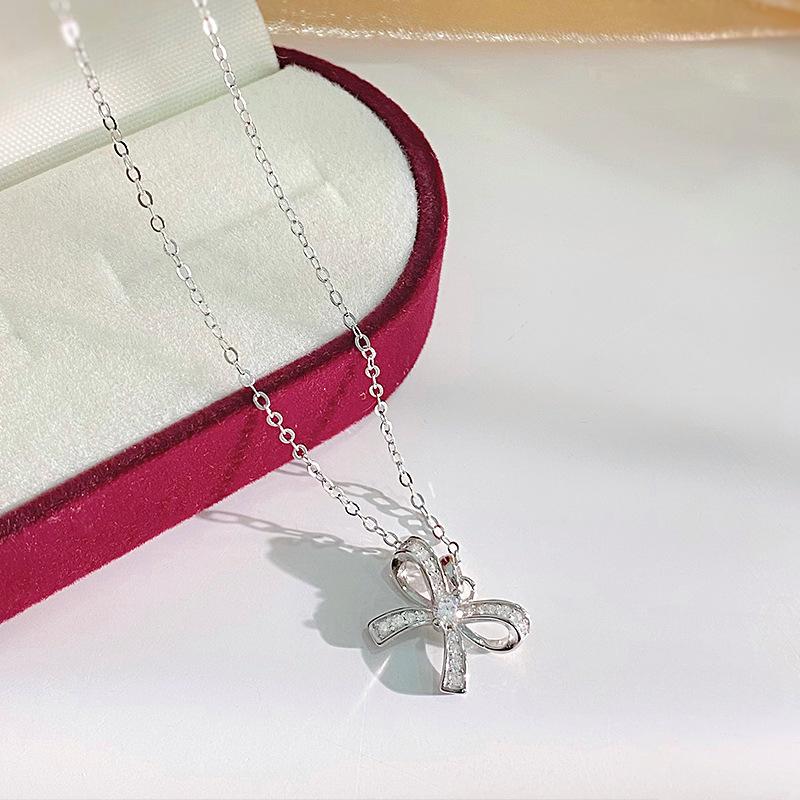 Легкое роскошное женское ожерелье-бантик с современным дизайном и элегантной элегантной цепочкой на ключицу