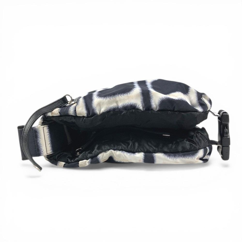 CHANEL Sports CC CC Mark logo Bicolor Bag Crossbody Shoulder Bag Black/White