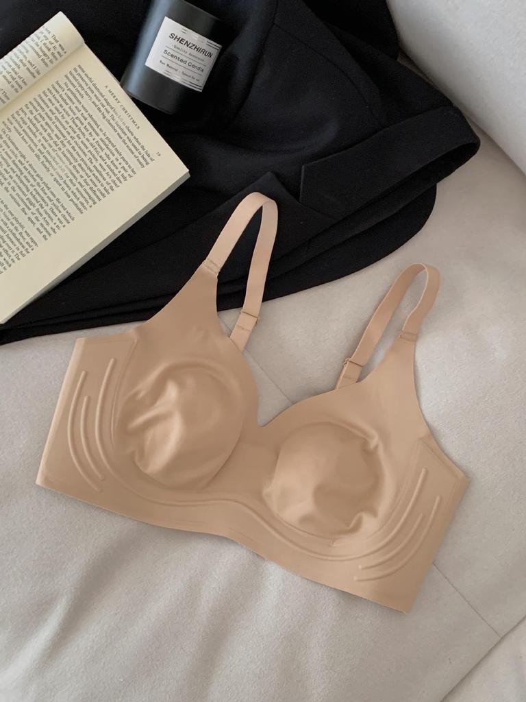 Japanese Ultra-Thin Seamless Rabbit Ear Bra for Women: Breathable, Wire-Free, Supports Large Busts