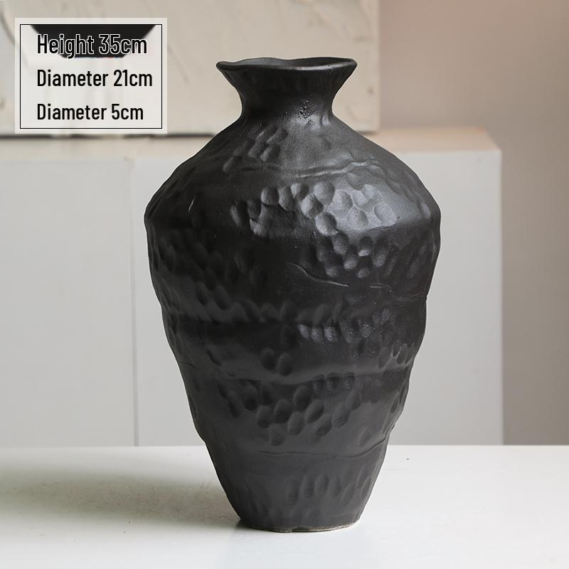 Wabi-Sabi Black Pottery Jar: Zen-style Retro Ceramic Vase for Tea Rooms and Hotels