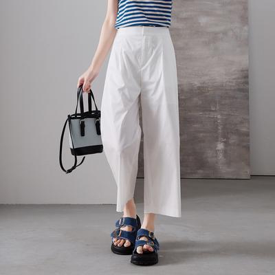 Minimally Designed Commuting Thin Wide Leg Pants for Women