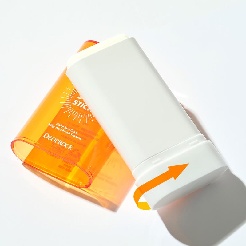 Deoproce UV Defence Silky Light Sun Stick SPF 50+ PA++++ 19g