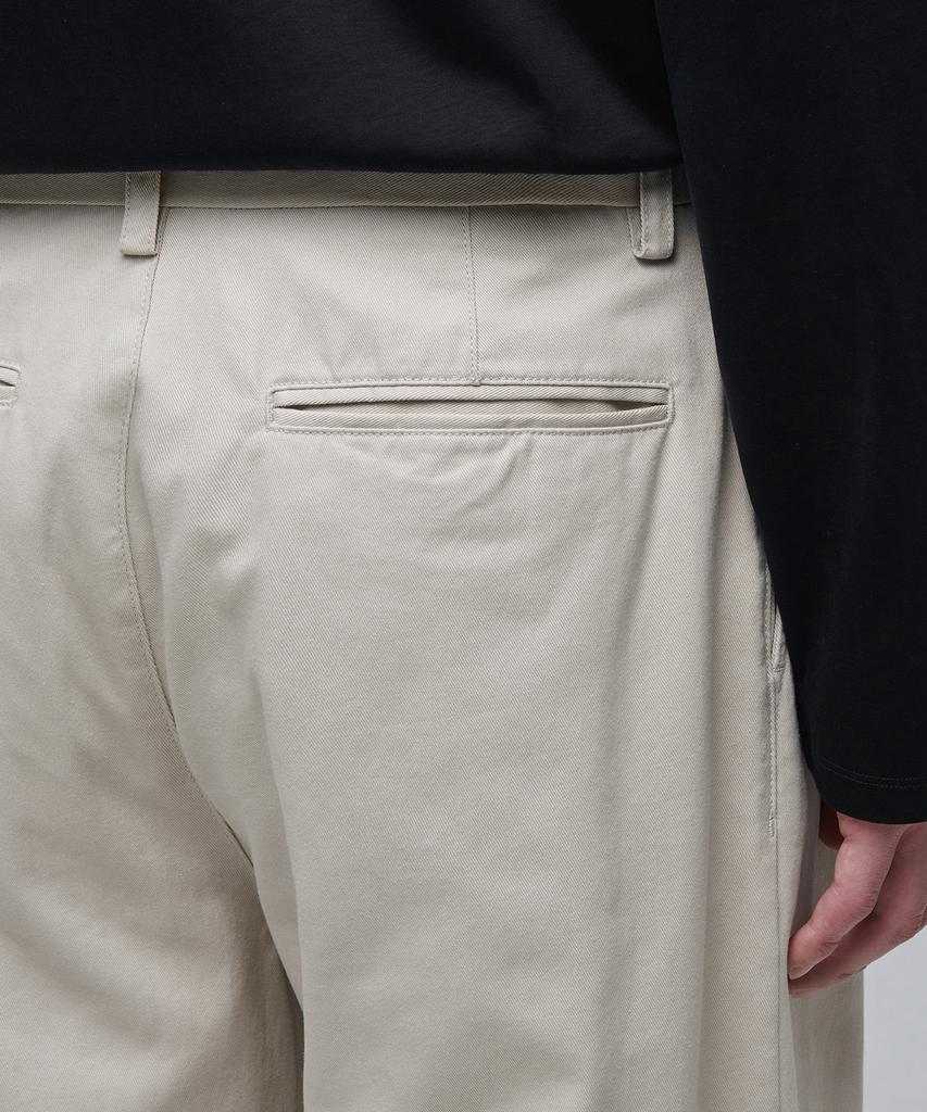 MUSINSA STANDARD Two-Tuck Wide Chino Pants [Light Beige]