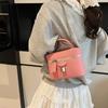 Today's Popular Women's Bags, Summer Fashion Single Shoulder New Trend Simple Oblique Span Chain Small Square Bag