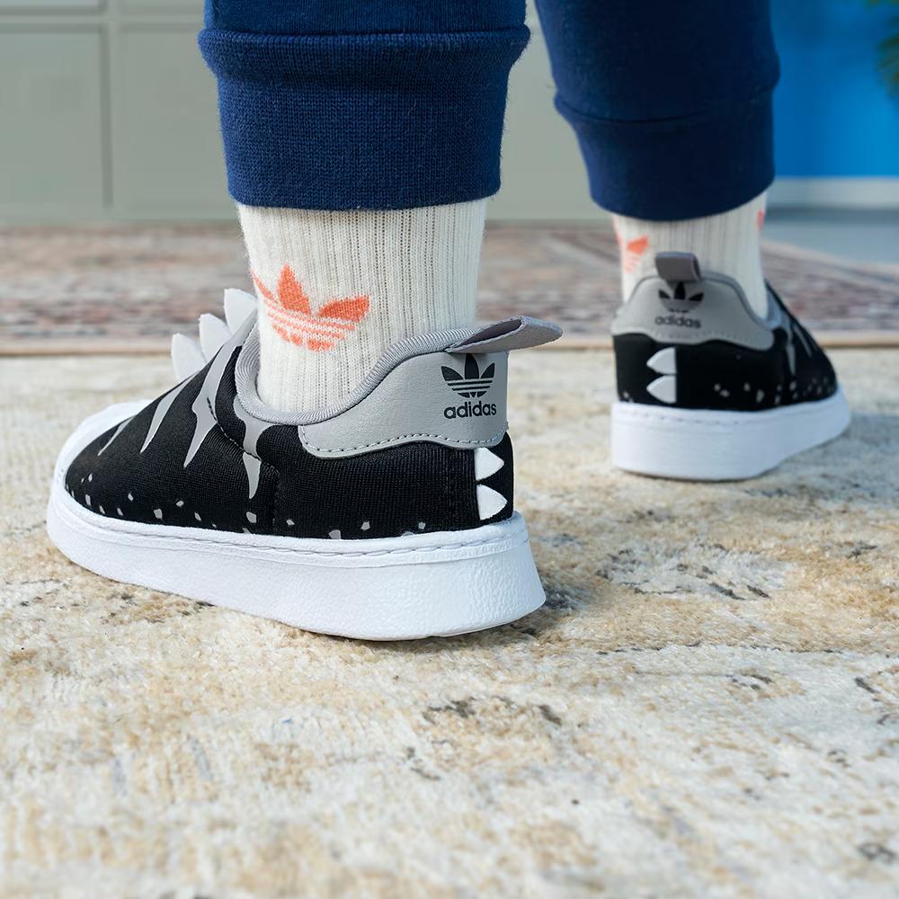 adidas Оригиналы SUPERSTAR 360 Устойчивые к истиранию Низкие кеды для малышей Младенцев и малышей GX3271