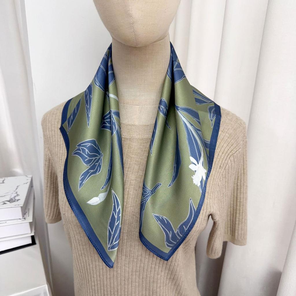 Silk small square scarf elegant temperament retro work professional scarf scarf printed small square scarf women's spring and autumn silk scarf