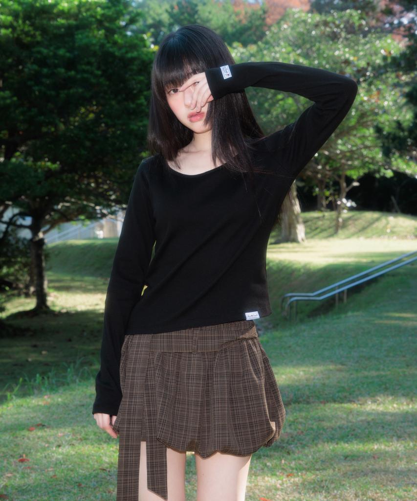 ROSEFRANTZ Базовая черная футболка с длинным рукавом Rose Label
