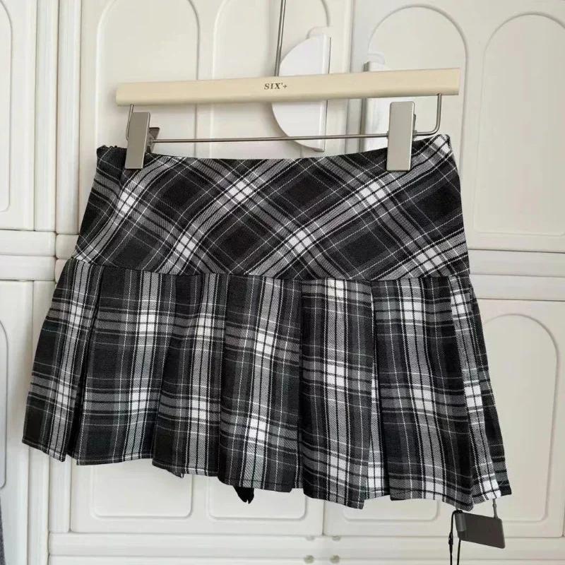 Французский Ретро Элегантный Y2k Комплект из 3 предметов Женский Винтажный Однотонный Свитер с Длинным Рукавом + Кружевной Повседневный Жилет + Клетчатая Шикарная Юбка Осень 2024